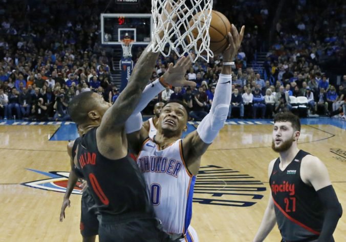 Video: Mr. triple-double Westbrook vytvoril rekord NBA, Harden predĺžil svoju bodovú šnúru