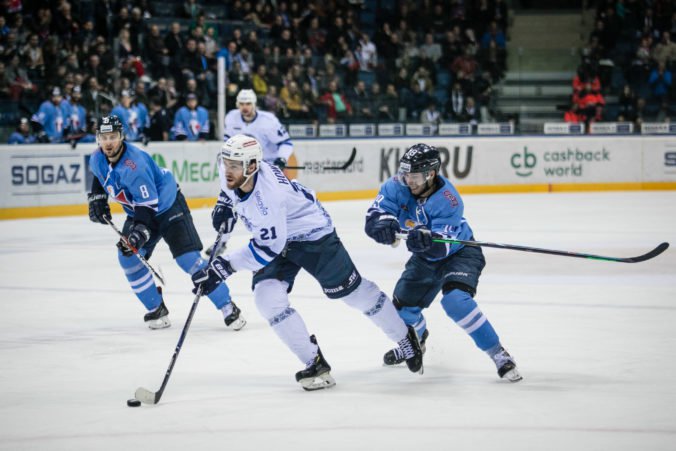 Slovan otočil skóre a v poslednom domácom zápase sezóny KHL tesne porazil Dinamo Minsk