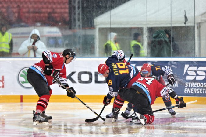 „Barani“ sa pomstili Zvolenu za Winter Classic, v dueli Tipsport ligy predviedol skvelú akciu Mihálik