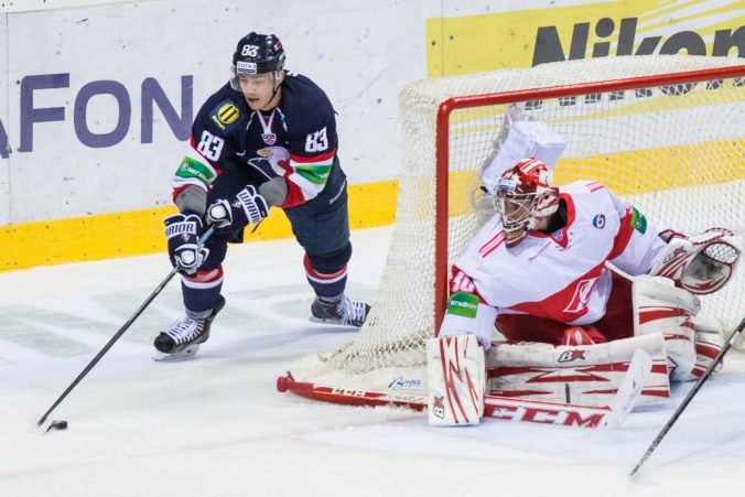 Bakoš bodoval v KHL, na východe je známa osmička postupujúcich do play-off