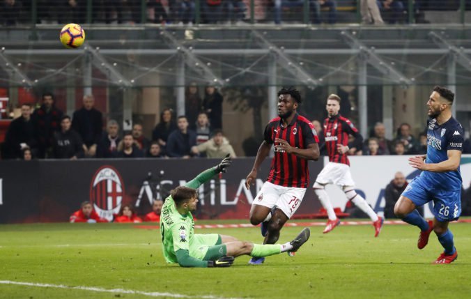 Video: AC Miláno nedalo šancu Empoli a natiahlo šnúru výhier v Serie A