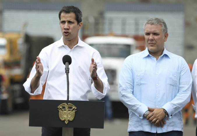 Guaidó vyzval krajiny, aby v prípade krízy vo Venezuele ponechali „všetky možnosti otvorené“