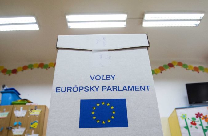 O hlasy Slovákov v eurovoľbách bude bojovať 31 politických strán