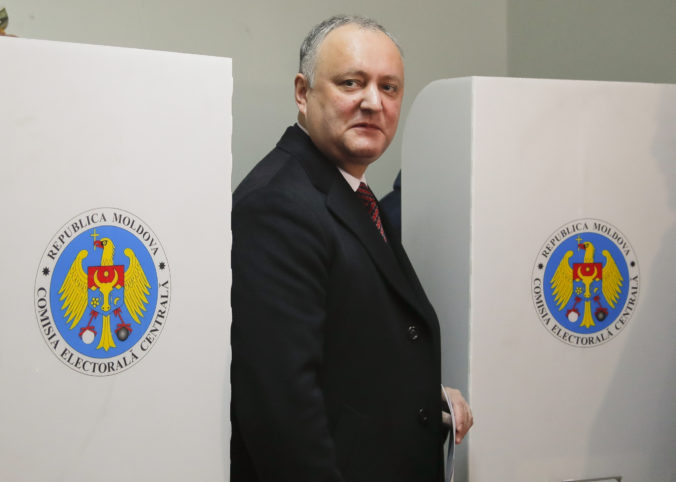 Vo voľbách v Moldavsku vyhrali socialisti, vládna koalícia prišla o podporu pre korupciu