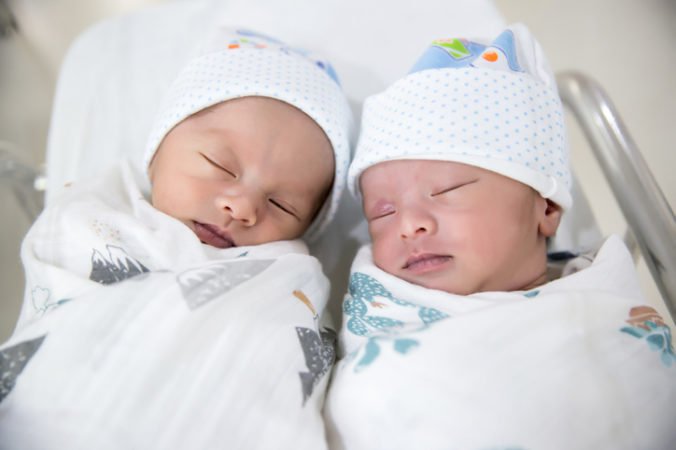 Lekári v Austrálii objavili druhé poloidentické dvojčatá na svete, zdieľajú len časť otcovej DNA