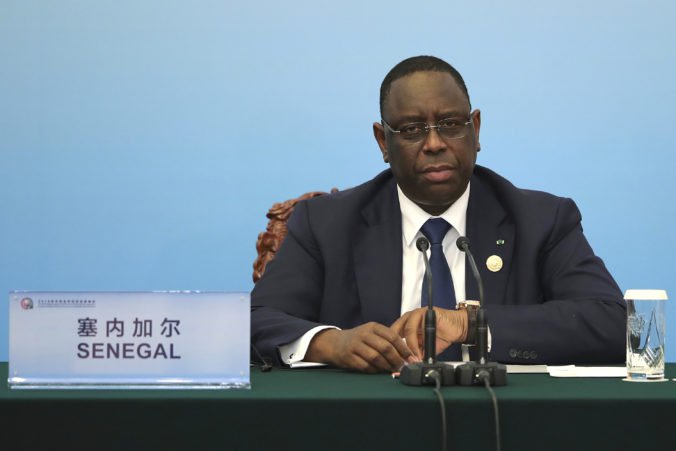 Prezidentské voľby v Senegale vyhral opäť Macky Sall, opoziční kandidáti možno výsledok napadnú