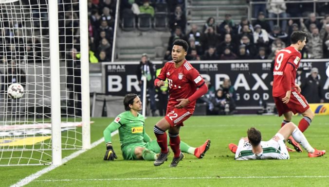 Video: Dudova Hertha s víťazstvom, Bayern strelil päť gólov a od Dortmundu ho delí len skóre