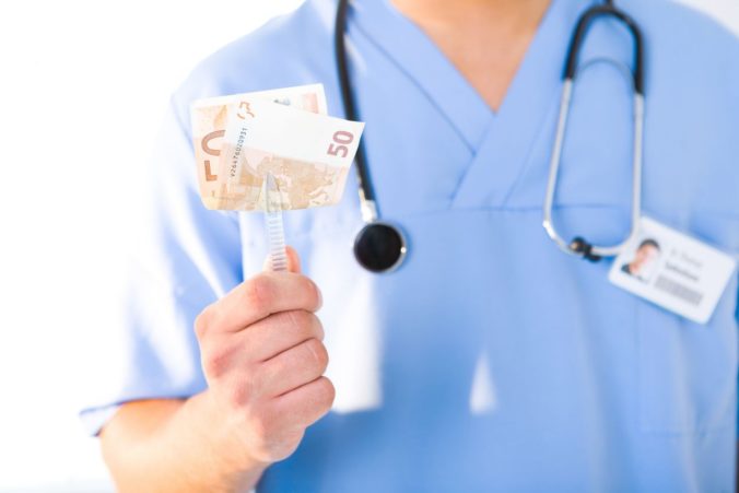 Sľuby Kalavskej neboli podľa komory naplnené, vyššie platy má len tretina zdravotných sestier