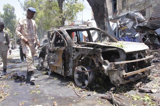 Video: Auto naplnené výbušninami explodovalo pri prezidentskom paláci v Mogadiše