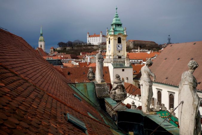 Bratislava začala opravovať Primaciálny palác, chce zachrániť aj pôvodné sochy a dekorácie