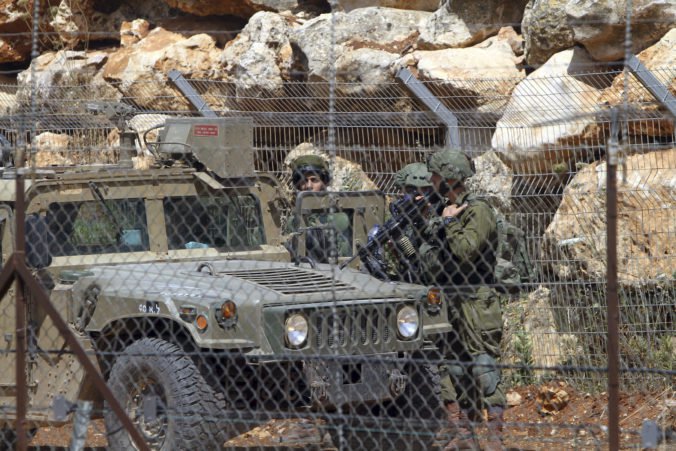 Izrael odhalil pozdĺž hranice so Sýriou militantnú sieť napojenú na Hizballáh, armáda chce konať