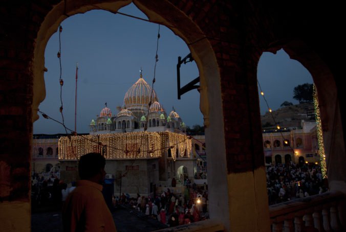 Pakistan s Indiou diskutovali o otvorení hraničného priechodu pre návštevníkov sikhského chrámu