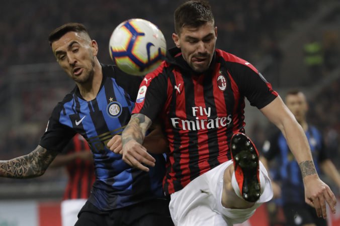 Video: Škriniarov Inter vyhral bitku o Miláno, Juventus má prvú prehru v sezóne