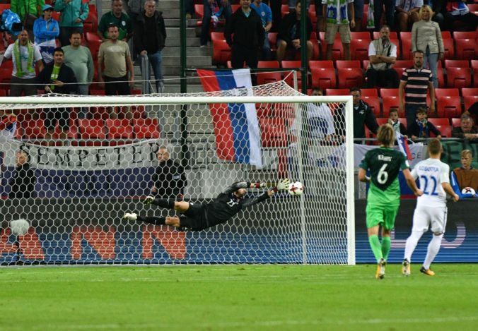 Brankár Dúbravka verí v tímový výkon aj výbornú atmosféru proti Maďarom aj Walesanom