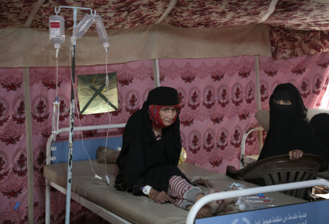 Počet chorých na choleru v Jemene prudko vzrástol, OSN upozorňuje aj na vysídlenie rodín