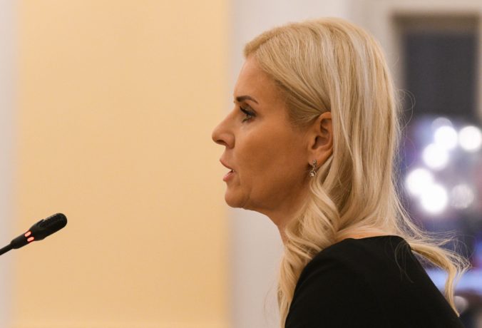 Štátna tajomníčka Jankovská sa vráti do talára, súdna rada odobrila jej preloženie do Bratislavy