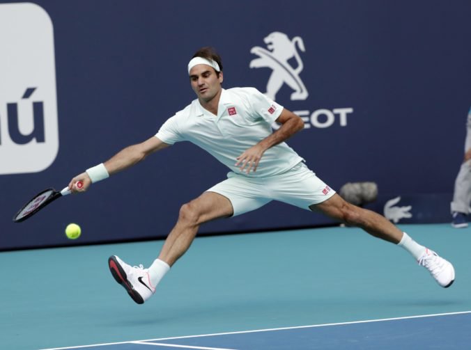 Video: Federer so 14 esami do osemfinále, Tiafoe ukončil Ferrerov sen o triumfe v Miami