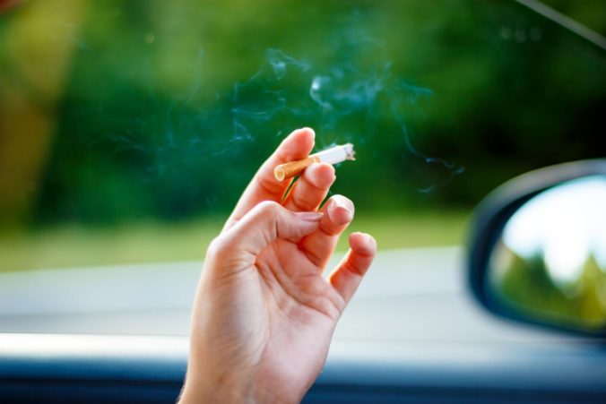 Cigarety a tabak budú mať jedinečný identifikátor, cez ktorý vysledujú nielen trasu dovozu