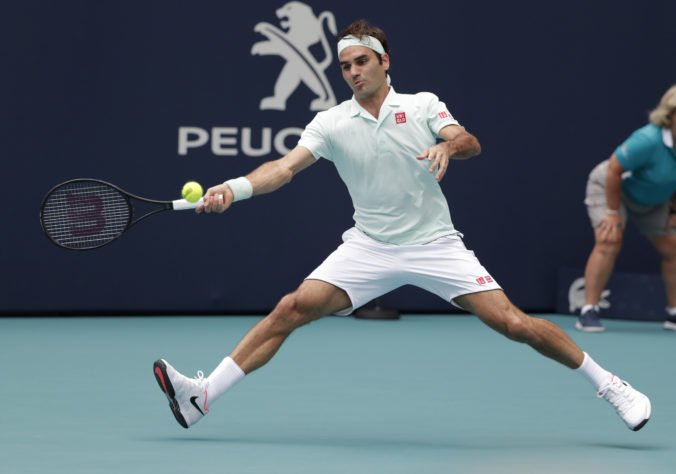 Video: Federer ovládol turnaj v Miami, Isner vo finále nemal nárok