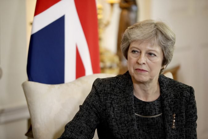 Mayová chce predísť odchodu Británie z EÚ „nadivoko“, požiada o ďalší odklad brexitu