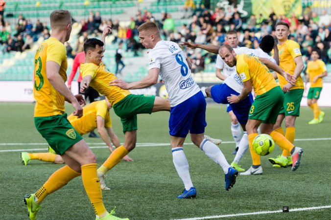 Žilina v prvom zápase semifinále Slovnaft Cupu remizovala, Michalovce idú do odvety s výhodou