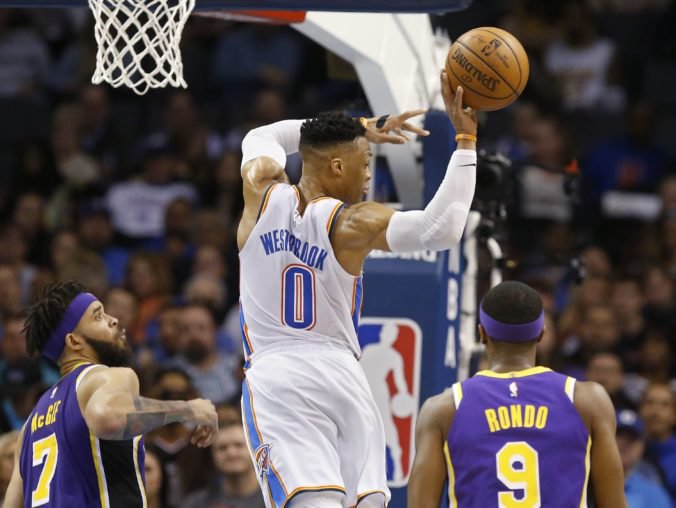 Video: Westbrook sa zapísal do histórie NBA, Warriors v súboji o prvé miesto zdolali Denver