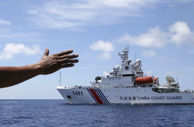 Filipíny ostro protestujú proti čínskym lodiam v sporných oblastiach Juhočínskeho mora