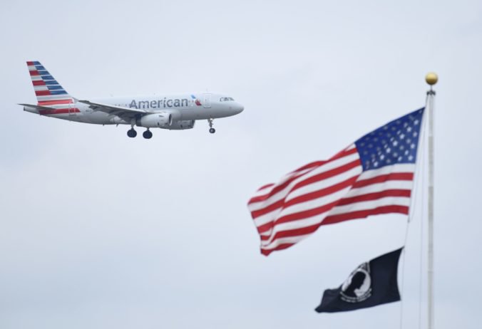 Desiatky letov American Airlines zostávajú zrušené, môžu za to problémové lietadlá Boeing