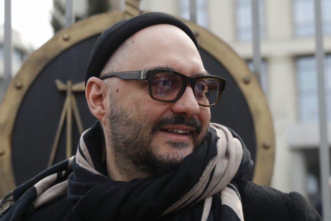 Ruského režiséra Serebrennikova prepustili z domáceho väzenia, obvinenia zo sprenevery odmieta