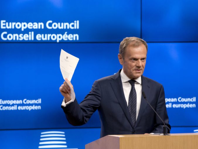 Predseda Európskej rady Donald Tusk navrhuje ročný odklad brexitu