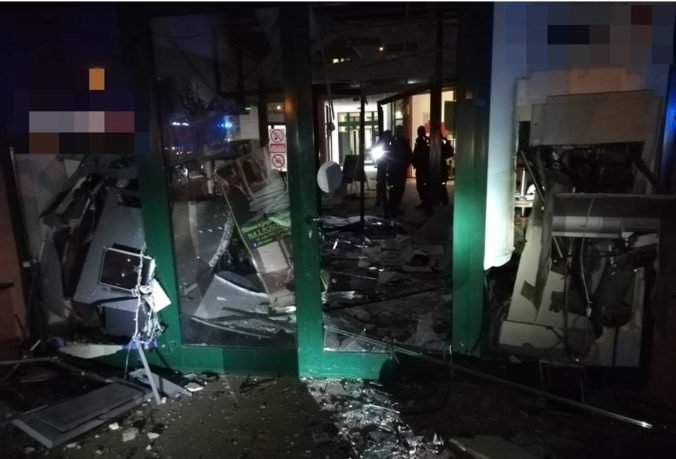 Foto: V Chorvátskom Grobe odpálili dva bankomaty, polícia zadržala štyroch podozrivých Rumunov