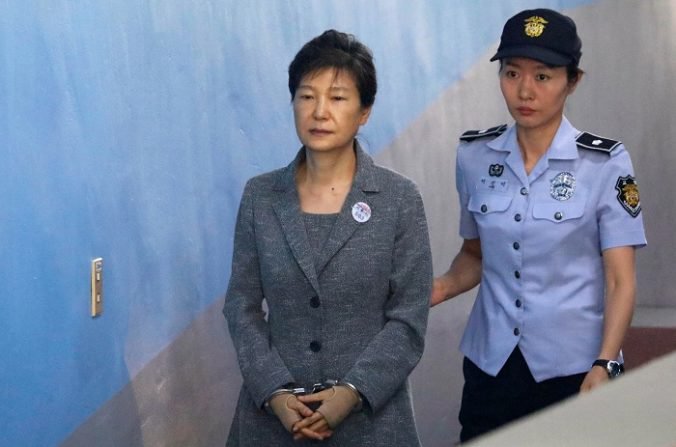 Juhokórejská exprezidentka požiadala o dočasné prepustenie z väzenia, potrebuje lekársku pomoc