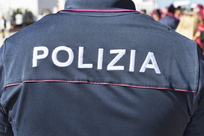 Talianska polícia zadržala dvoch mužov, údajne sú napojení na Islamský štát