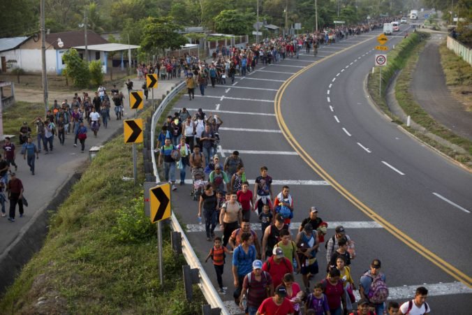 V Huixtle vyhlásili výnimočný stav, do mesta vstúpili údajne nebezpeční migranti