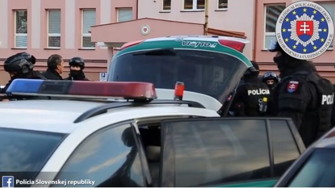 Video: V prípade o obchodovania s mladými dievčatami polícia na Liptove zadržala dvoch ľudí