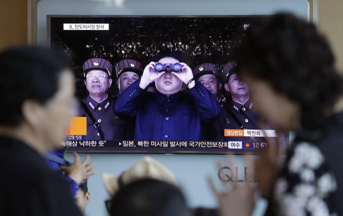 Severná Kórea má novú zbraň, test sledoval aj vodca Kim Čong-un