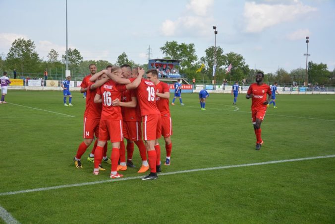 V Michalovciach padli dva góly a Sereď prekvapujúco triumfovala nad Žilinou vo Fortuna lige