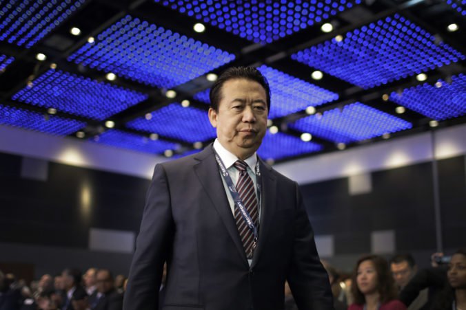 Peking obvinil bývalého šéfa Interpolu z brania úplatkov, vylúčili ho aj z komunistickej strany