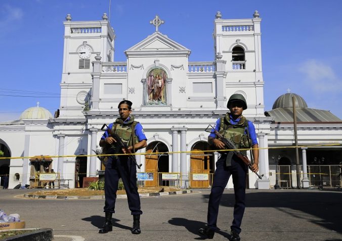 Po útokoch na Srí Lanke odstúpil šéf rezortu obrany