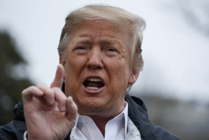 Donald Trump odmietol informácie, že USA platili KĽDR výkupné za prepustenie Warmbiera