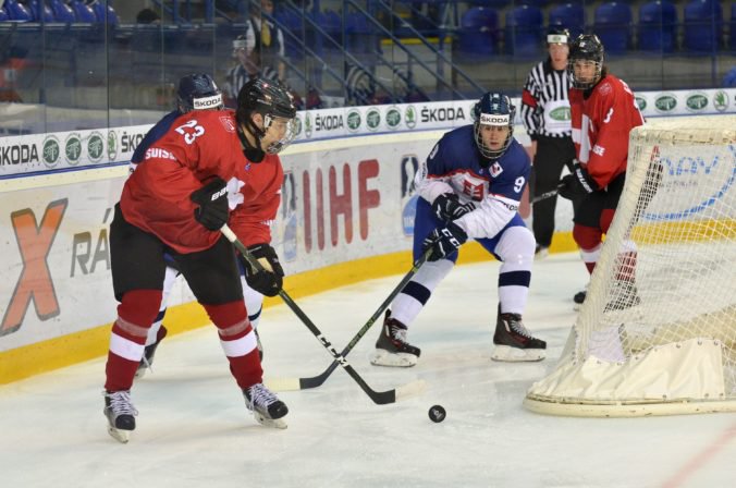 MS v hokeji do 18 rokov (o záchranu – 2. zápas): Slovensko – Švajčiarsko (online)