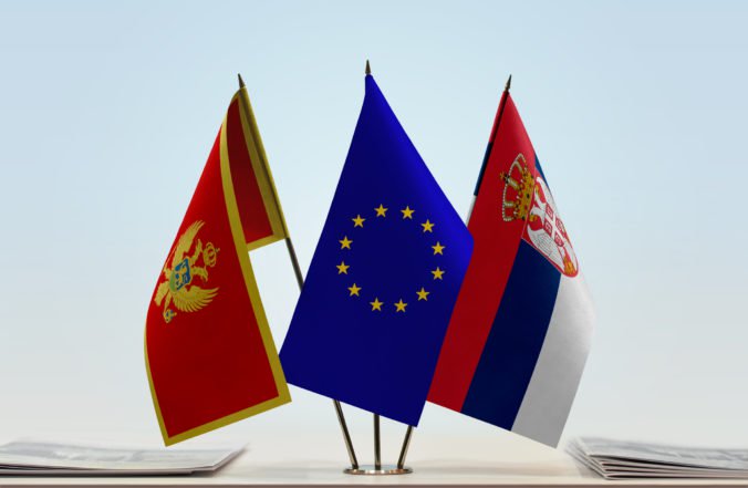 Srbsko už unavuje politika EÚ, pri súčasných podmienkach radšej posilní vzťahy s Ruskom