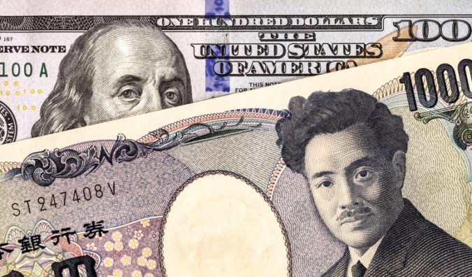 Japonský jen oproti doláru stúpol, dôvodom boli aj Trumpove hrozby zvýšenia ciel na dovoz z Číny