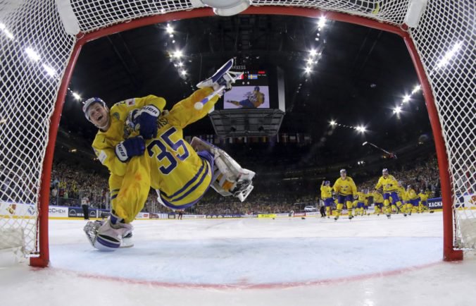 Švédi prídu na MS v hokeji 2019 s 18-člennou légiou z NHL a slávnym Lundqvistom