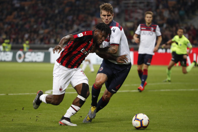 Video: AC Miláno v Serii A zdolal doma Bolognu, zápas dohrával v oslabení