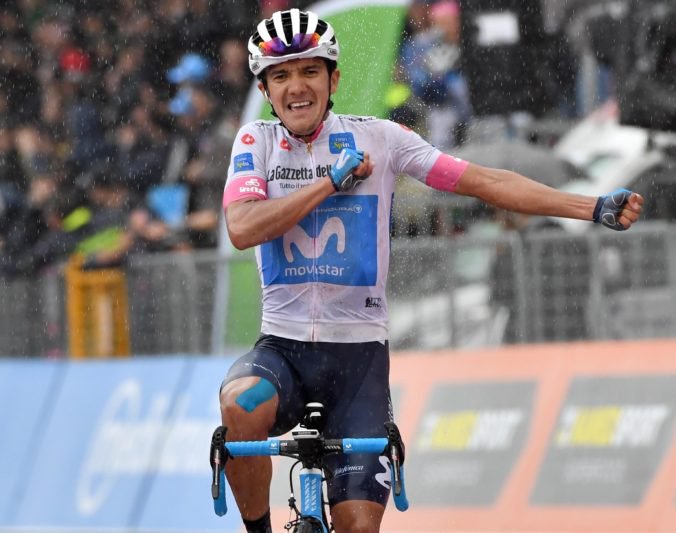 Video: Ekvádorčan Carapaz uspel v náročnom závere a vyhral štvrtú etapu na Giro d’Italia
