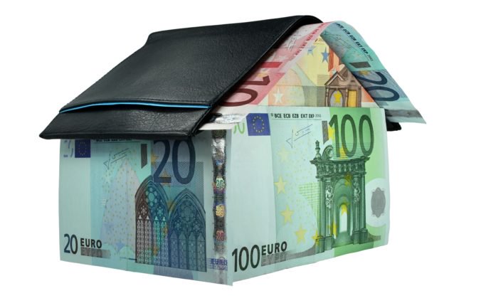 Prvým 500 vlastníkom domov, ktorí chcú zatepliť, dá štát tisíce eur