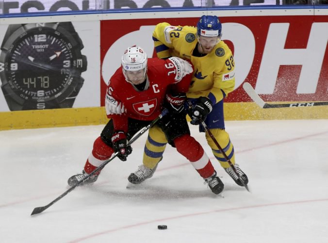 Video: Švajčiari prehrali prvý zápas na MS v hokeji 2019, Švédi mali dvojnásobnú streleckú prevahu