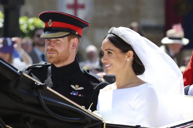 Video: Princ Harry a vojvodkyňa Meghan oslavujú prvé výročie svadby, zverejnili nové fotografie