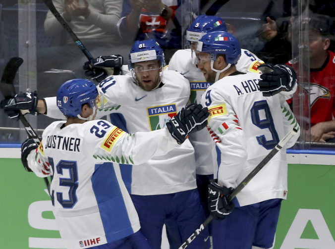 Video: Taliansko na MS v hokeji 2019 v dráme porazilo Rakúsko a udržalo sa medzi elitou